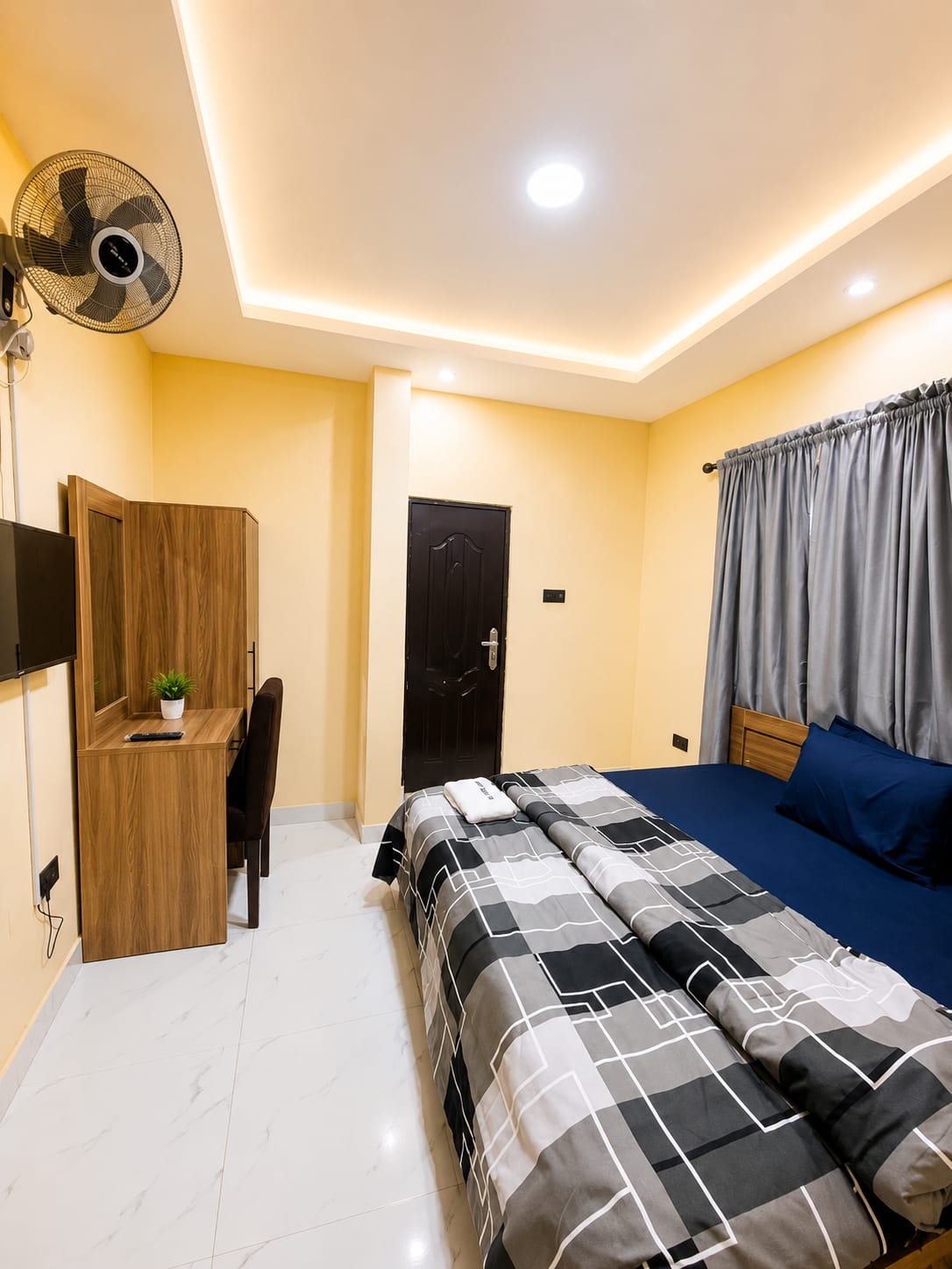 Deluxe King Room